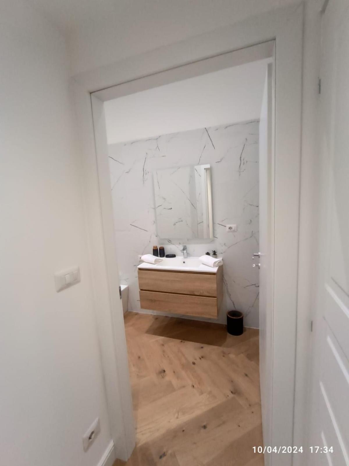 Be-C0 Centrale New Double Suite มิลาน ภายนอก รูปภาพ
